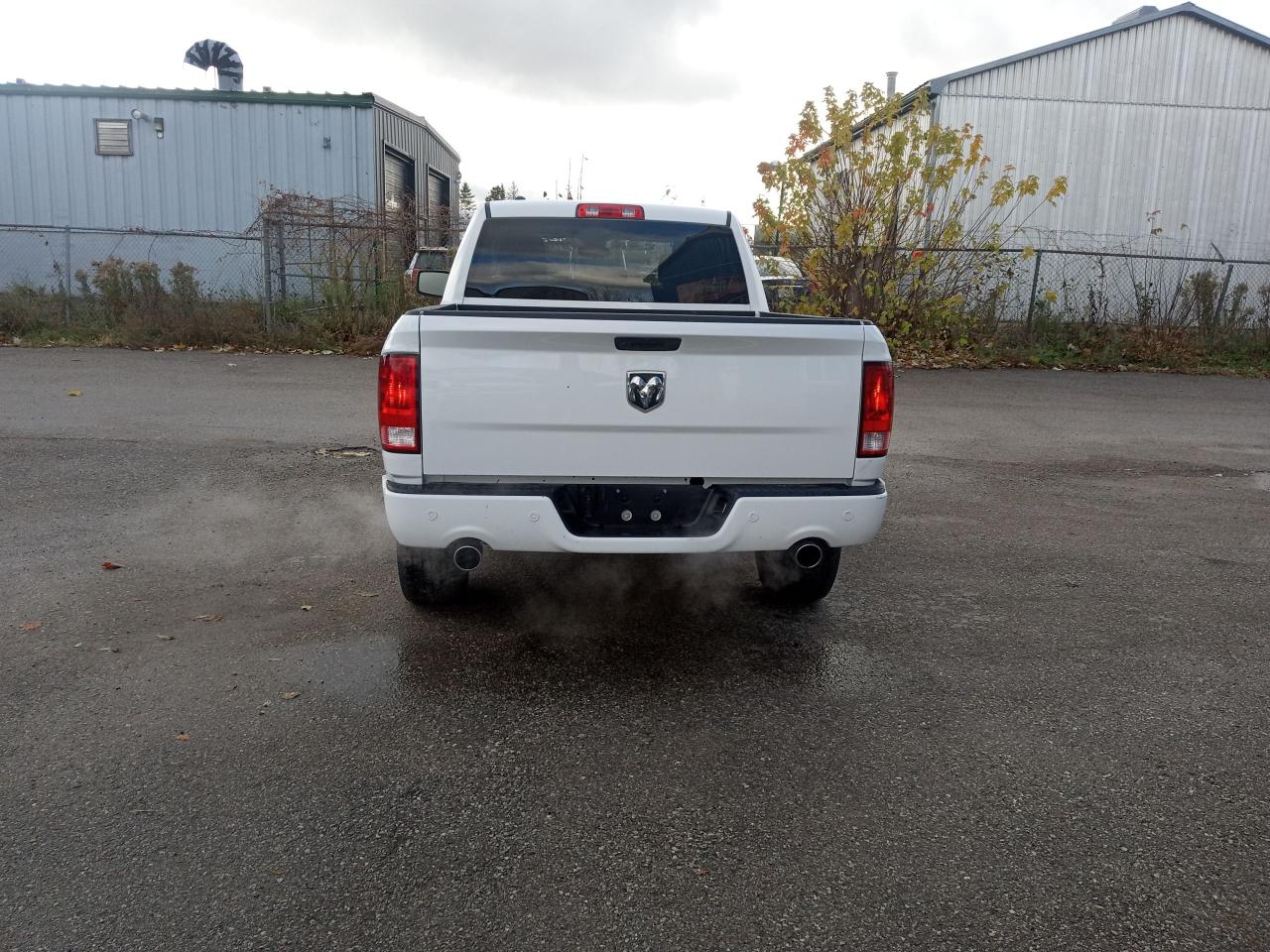 2022 RAM 1500 Classic EXPRESS - Photo #6