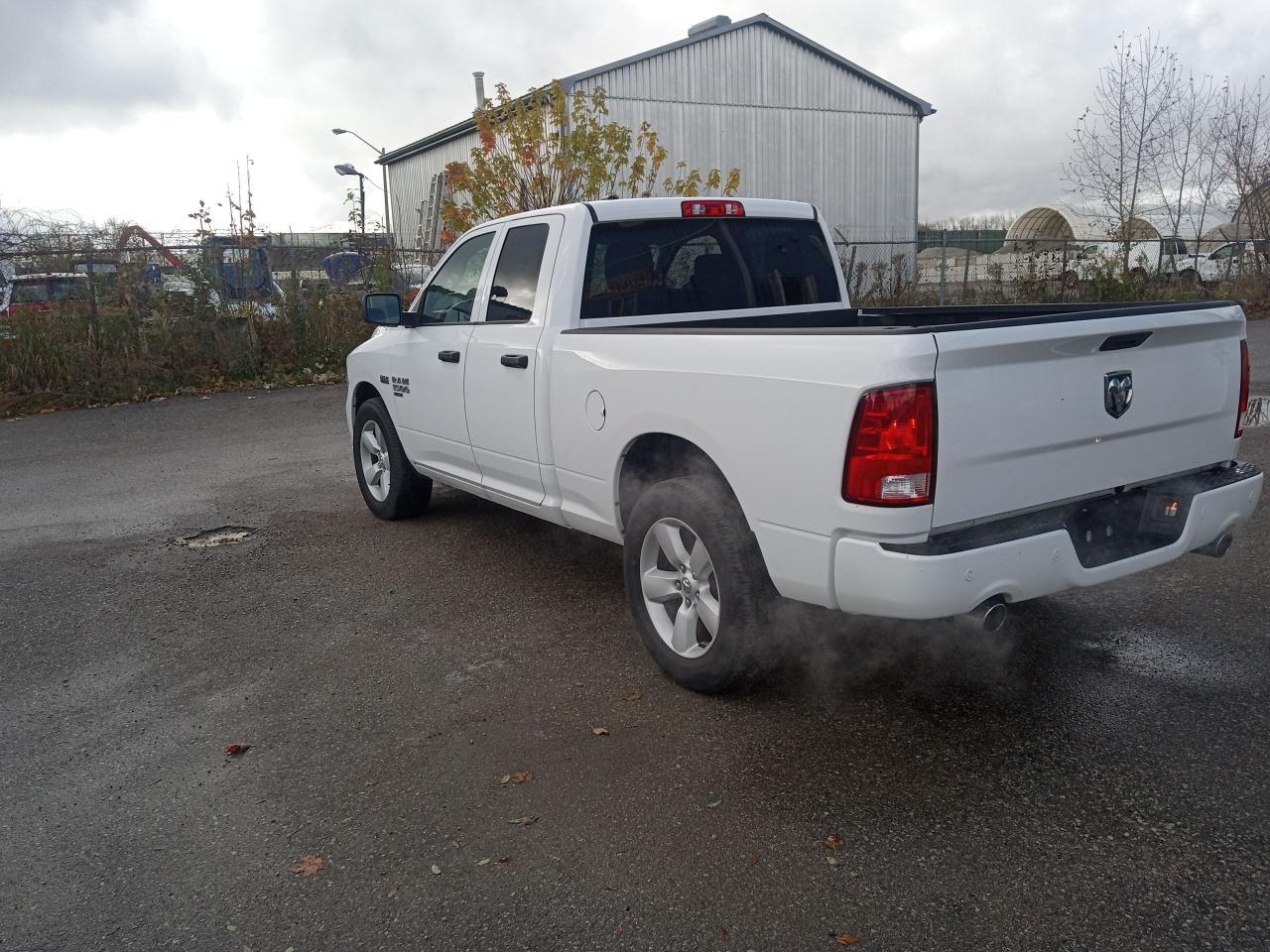 2022 RAM 1500 Classic EXPRESS - Photo #7