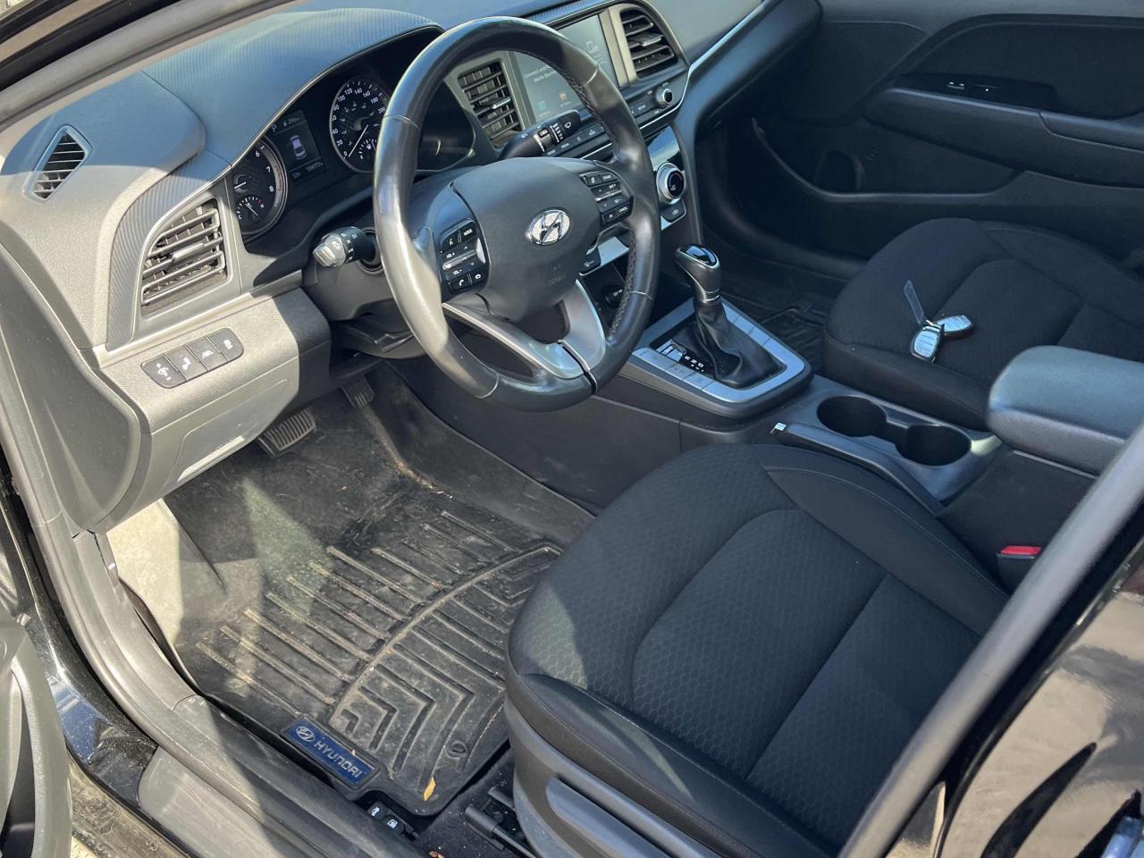 2020 Hyundai Elantra Preferred w/Sun & Safety Package Photo