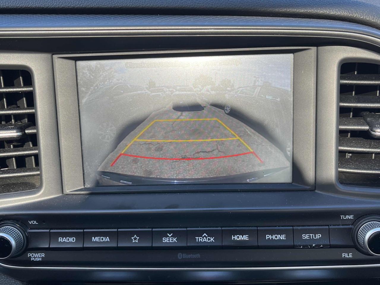 2020 Hyundai Elantra Preferred w/Sun & Safety Package Photo