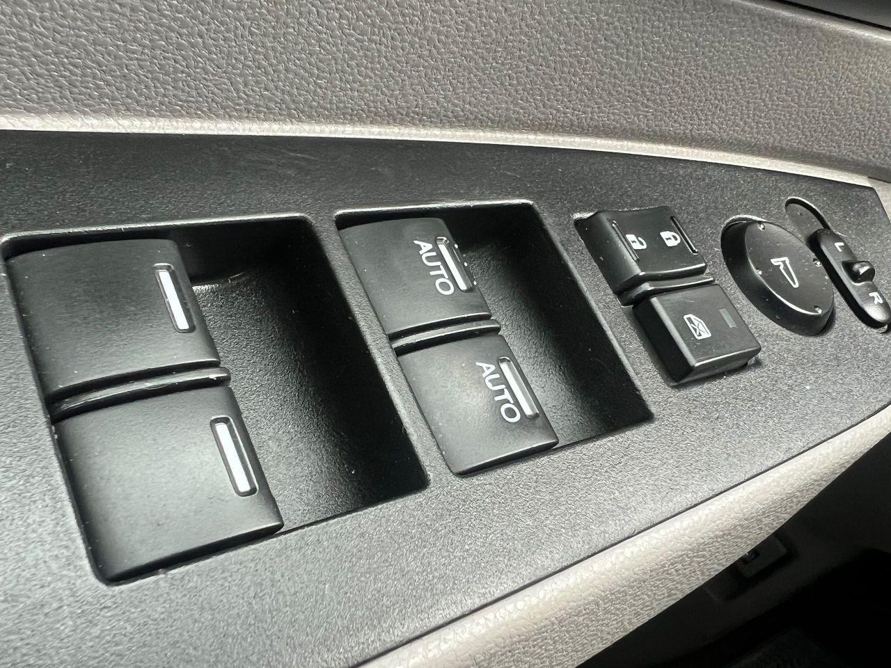 2012 Honda Odyssey EX-L-LEATHER-SUNROOF-BACK CAM & MORE! - Photo #20