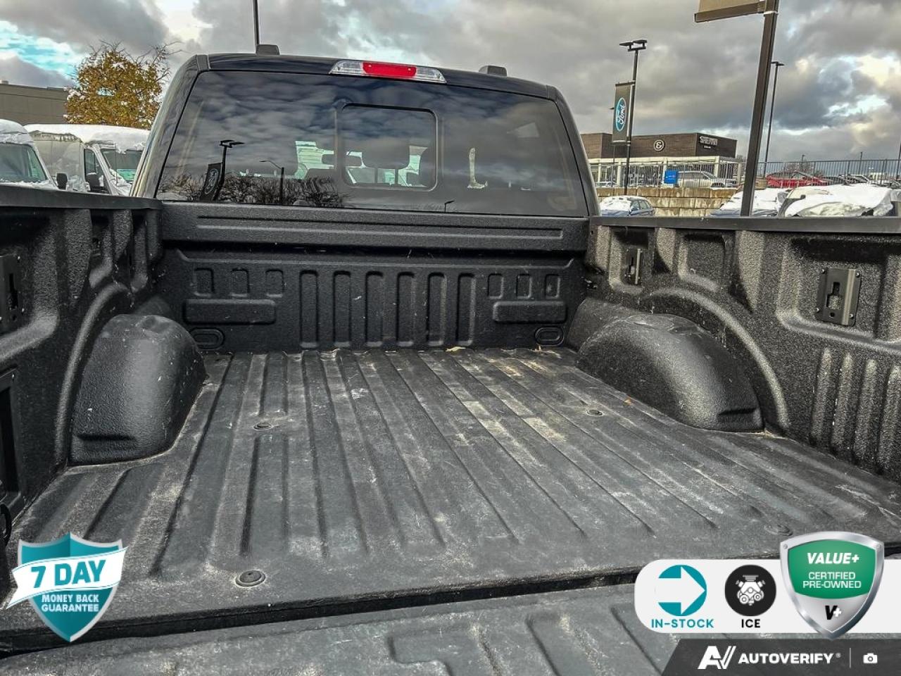 2022 Ford F-150 XLT CREW CAB 4X4 SPORT BLACK APPEARENCE PKG! Photo