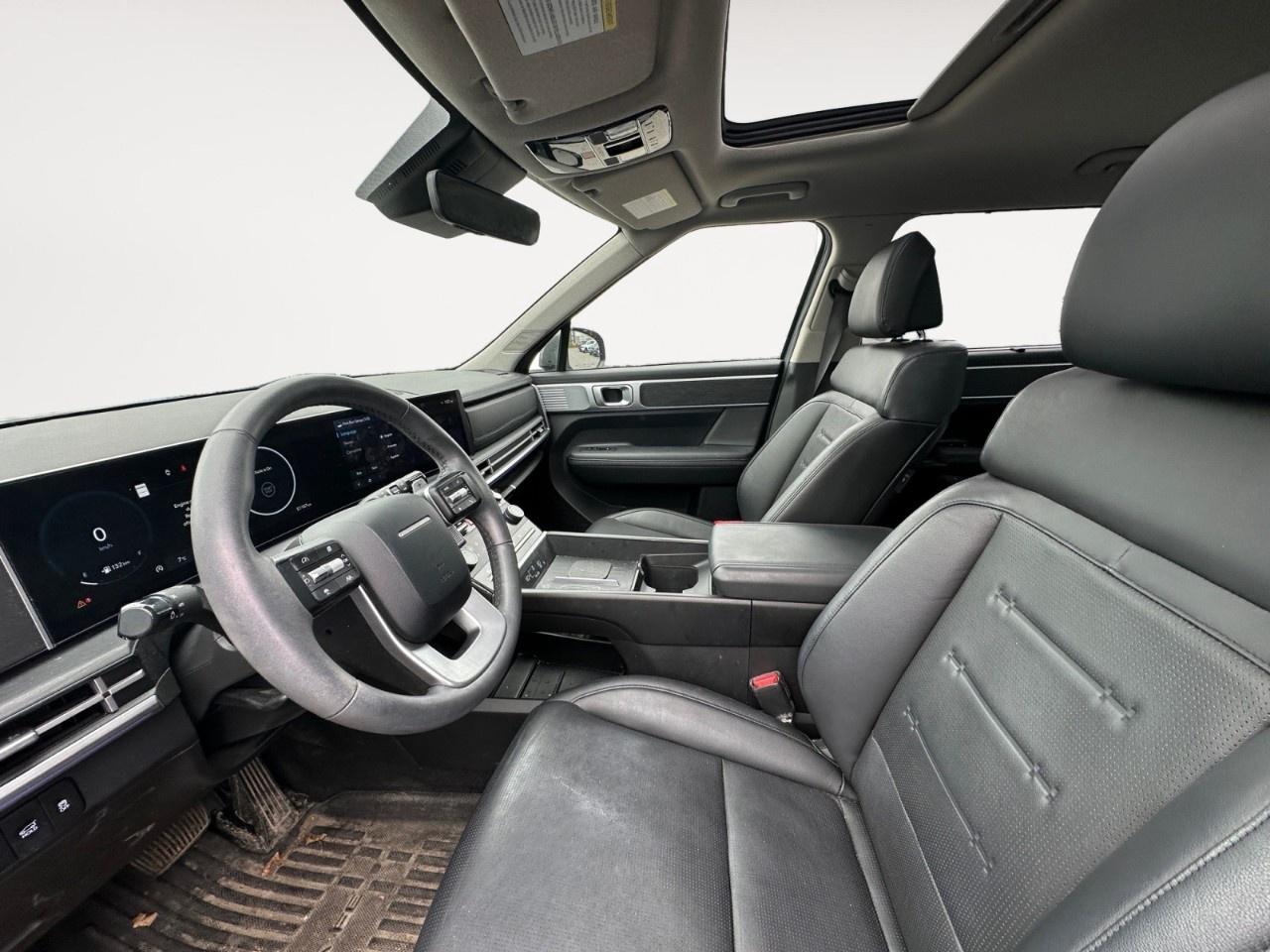 2024 Hyundai Santa Fe LUXURY AWD Photo