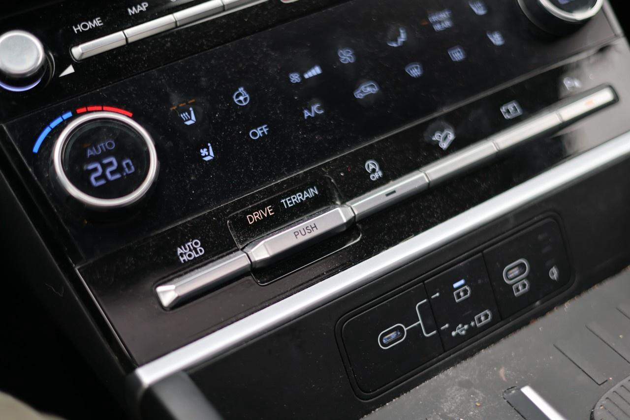 2024 Hyundai Santa Fe LUXURY AWD Photo