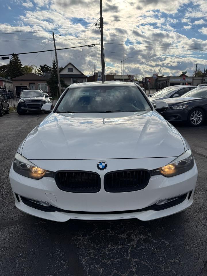 2014 BMW 3 Series 320i xDrive | CERTIFIED - Photo #2