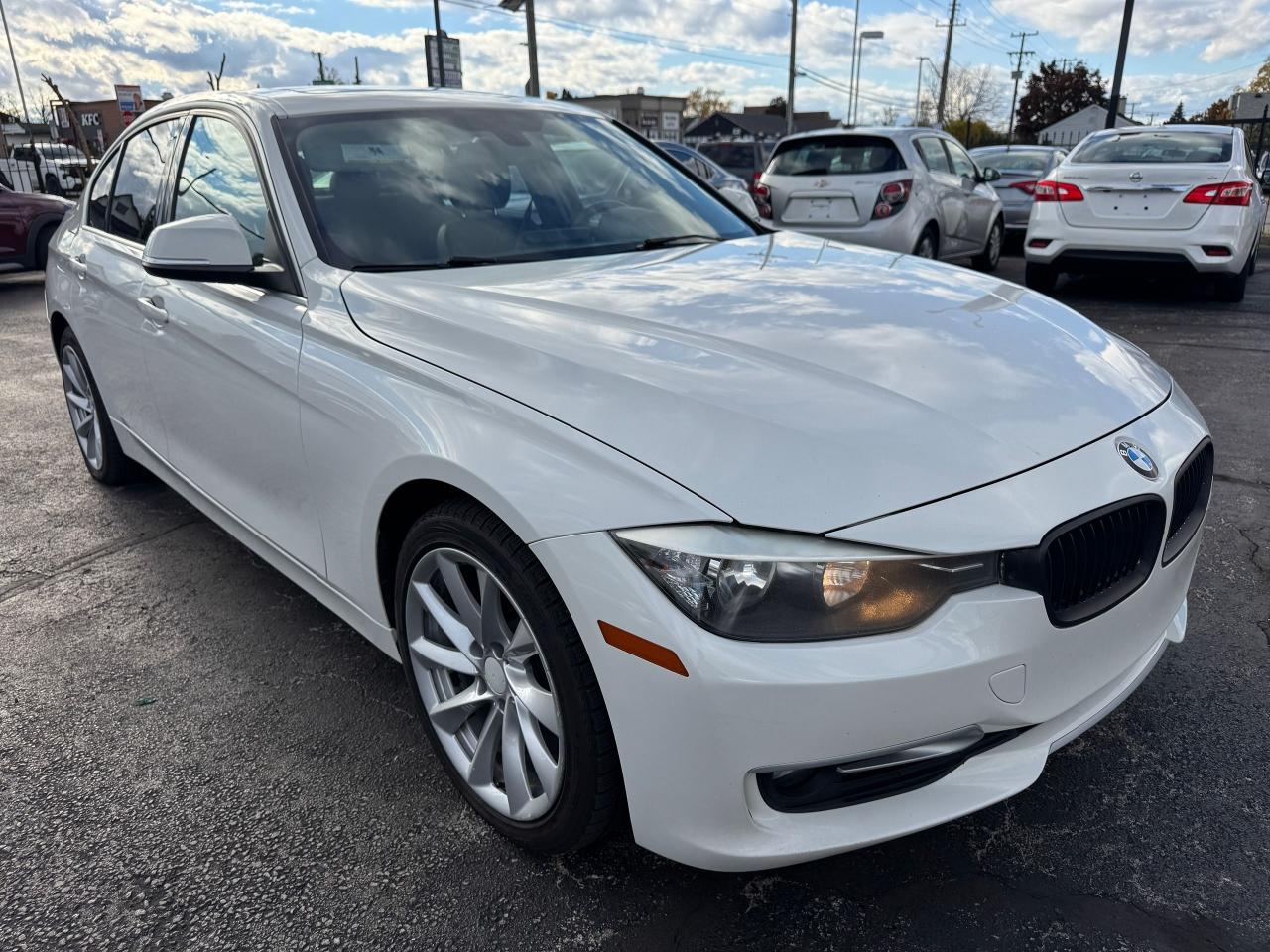 2014 BMW 3 Series 320i xDrive | CERTIFIED - Photo #3