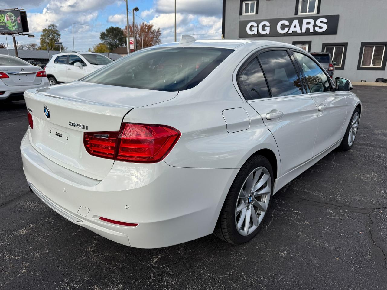 2014 BMW 3 Series 320i xDrive | CERTIFIED Photo4