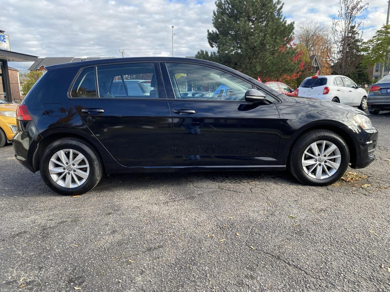 2016 Volkswagen Golf Automatic/Gas Saver/Bluetooth/Heated Seats Photo4