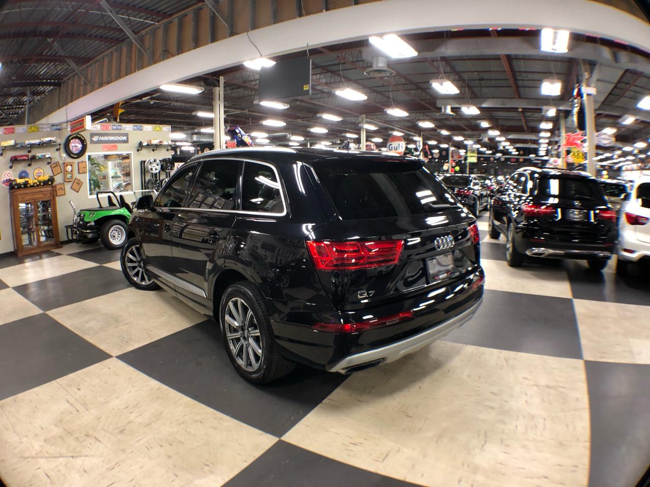 2019 Audi Q7 PROGRESSIV AWD 7 PASS NAVI LEATHER PAN/ROOF B/SPOT Photo4