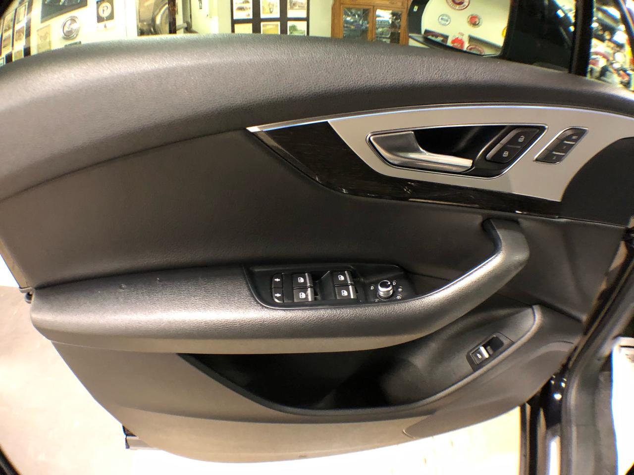 2019 Audi Q7 PROGRESSIV AWD 7 PASS NAVI LEATHER PAN/ROOF B/SPOT Photo