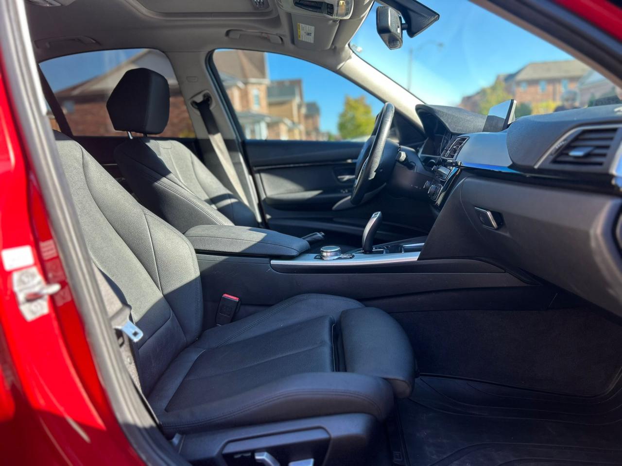 2017 BMW 3 Series 320i xDrive Sedan South Africa - Photo #16