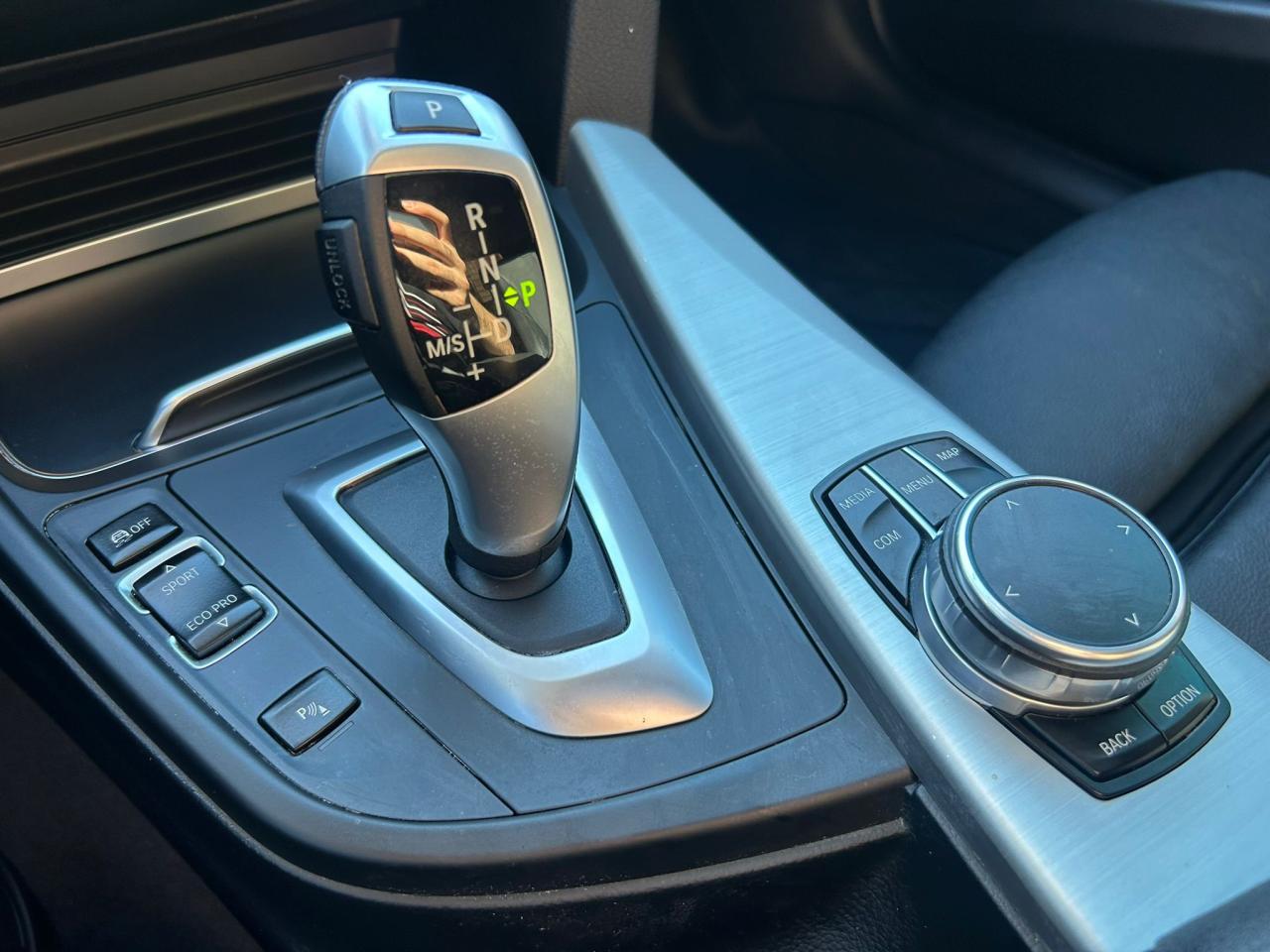 2017 BMW 3 Series 320i xDrive Sedan South Africa - Photo #20