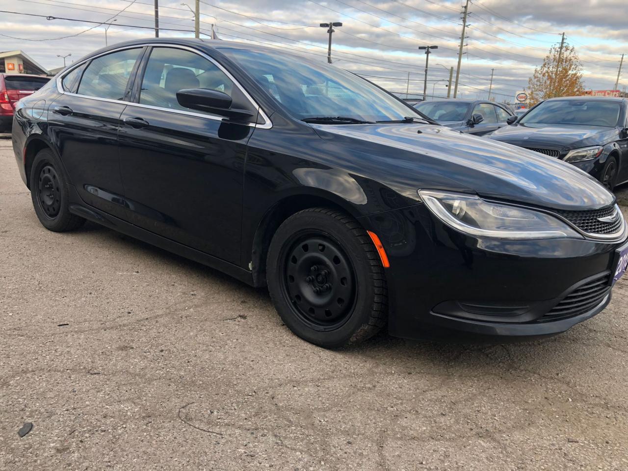 2015 Chrysler 200 LX CERTIFIED WITH 3 YEARS WARRANTY INCLUDED. - Photo #2