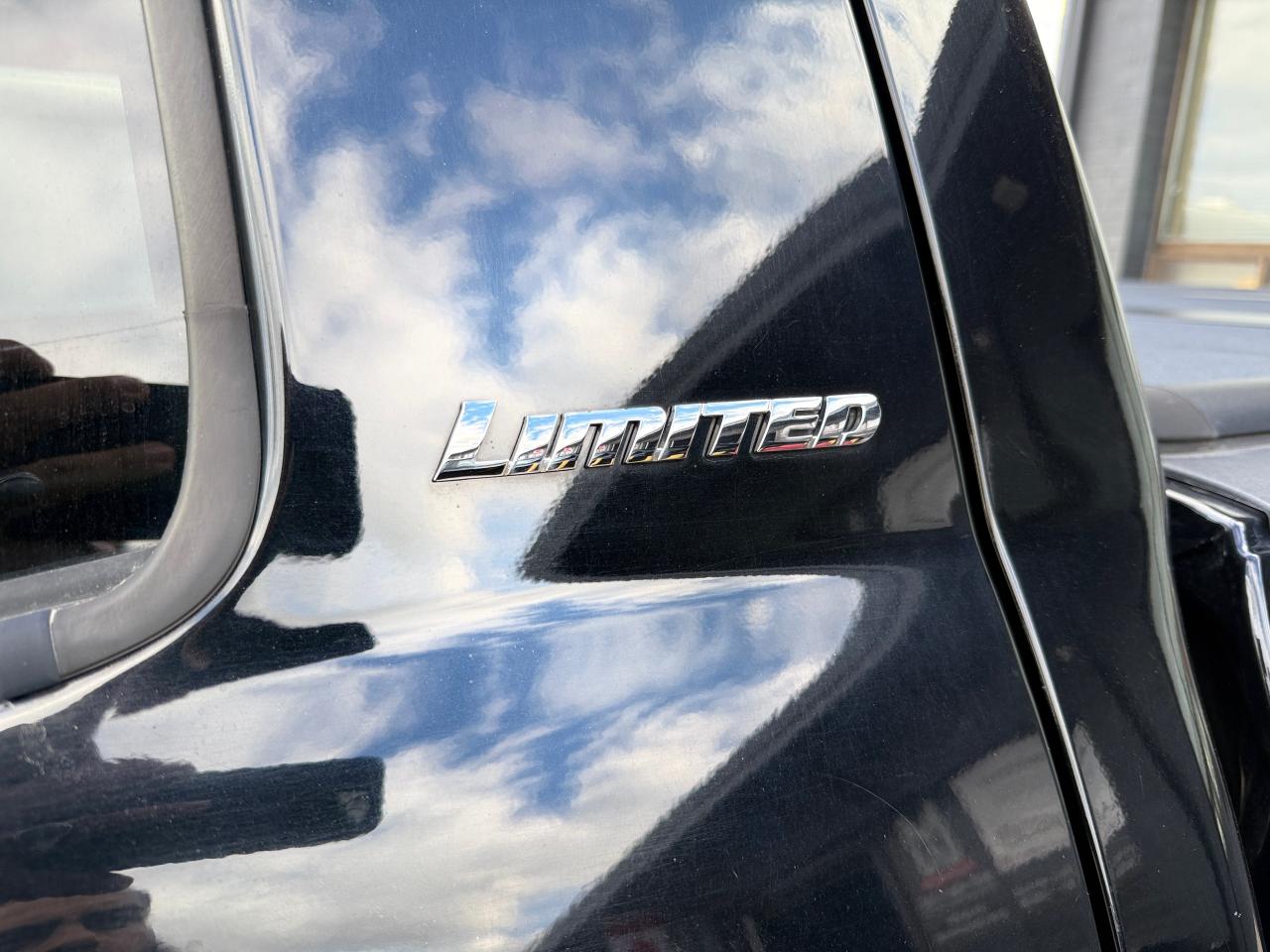 2018 Toyota Tundra 4X4 Crewmax Limited 5.7L - Photo #7