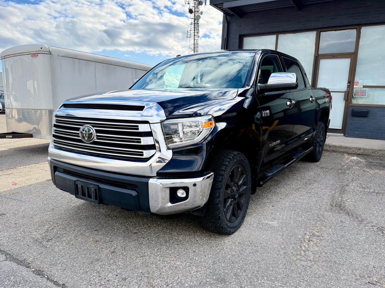 Used 2018 Toyota Tundra 4X4 Crewmax Limited 5.7L for sale in Mississauga, ON