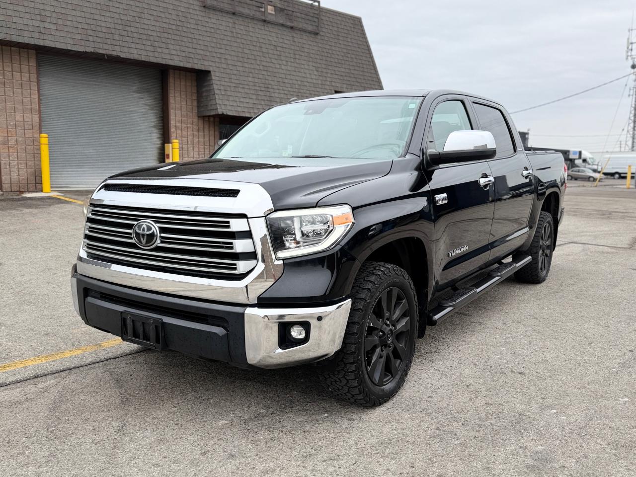 Used 2018 Toyota Tundra 4X4 Crewmax Limited 5.7L for sale in Mississauga, ON