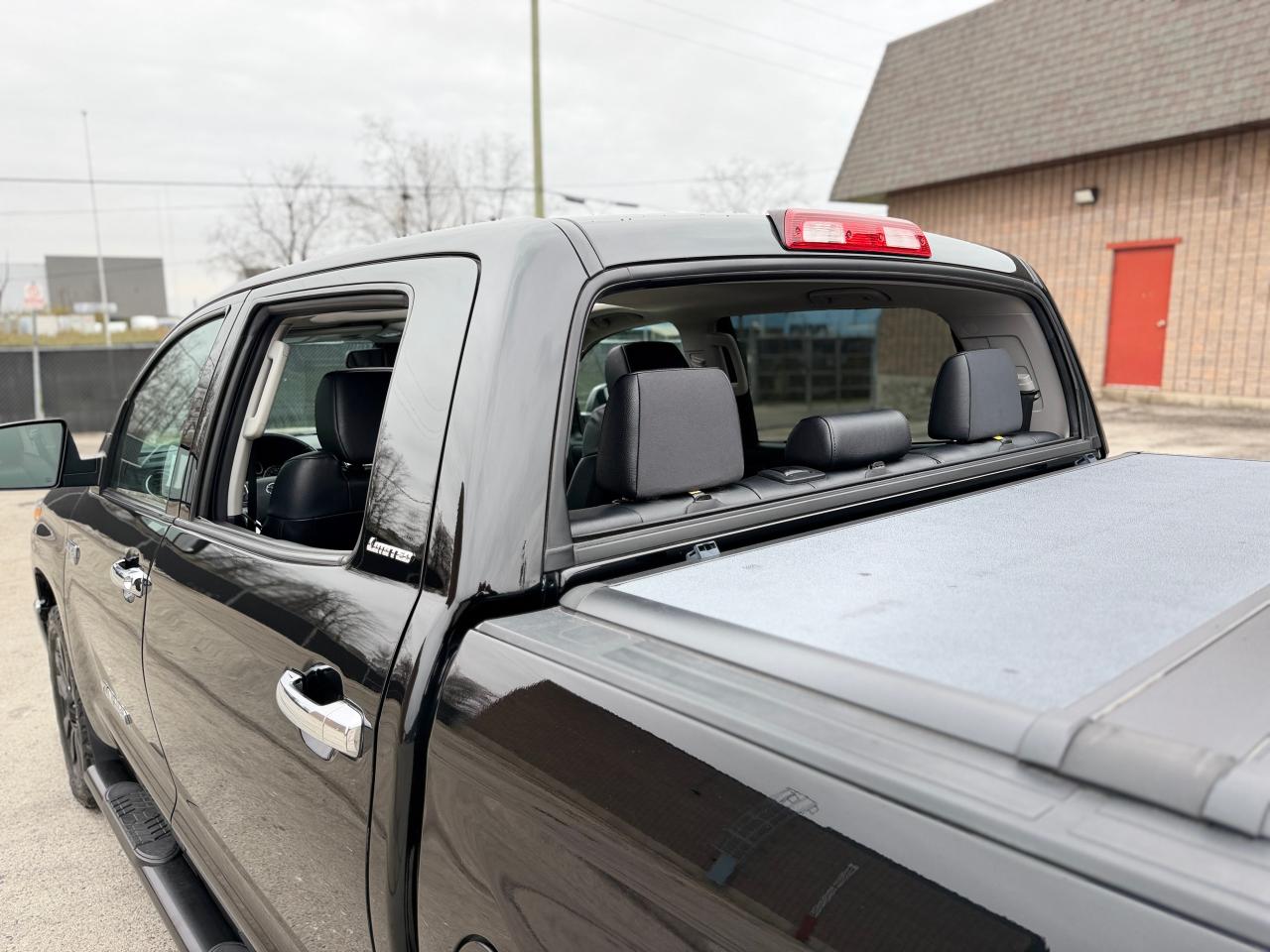 2018 Toyota Tundra 4X4 Crewmax Limited 5.7L - Photo #9