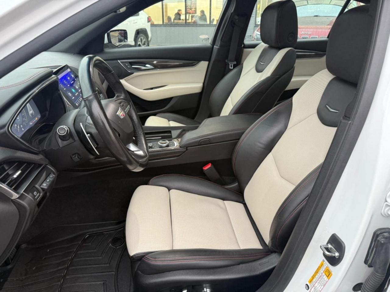 2023 Cadillac CT5 SPORT/ 1OWNER/ HUD/ SERVICE RECS/ SUNROOF/ NAVIGAT - Photo #14