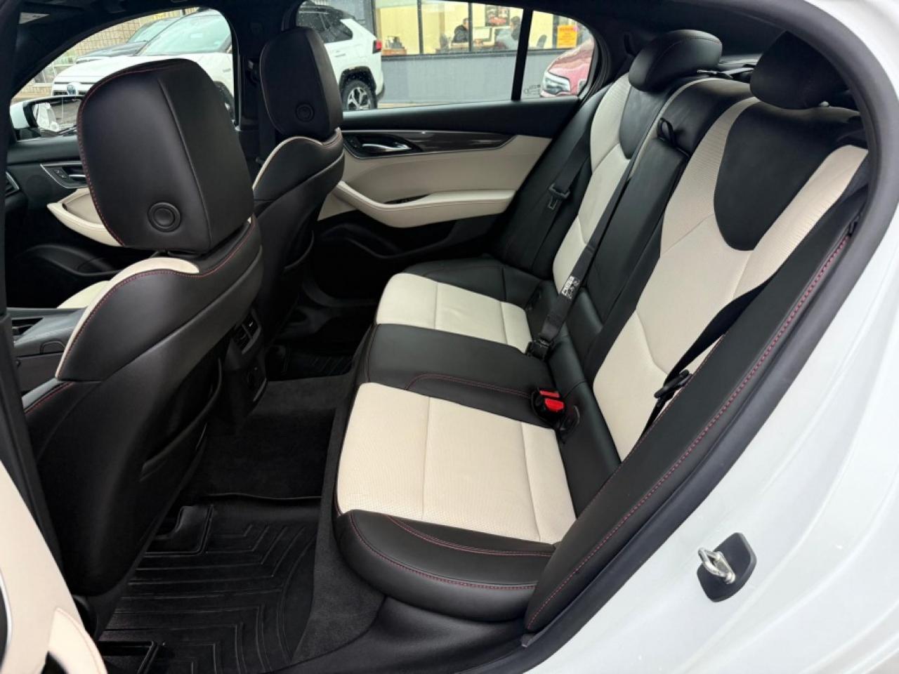 2023 Cadillac CT5 SPORT/ 1OWNER/ HUD/ SERVICE RECS/ SUNROOF/ NAVIGAT - Photo #22