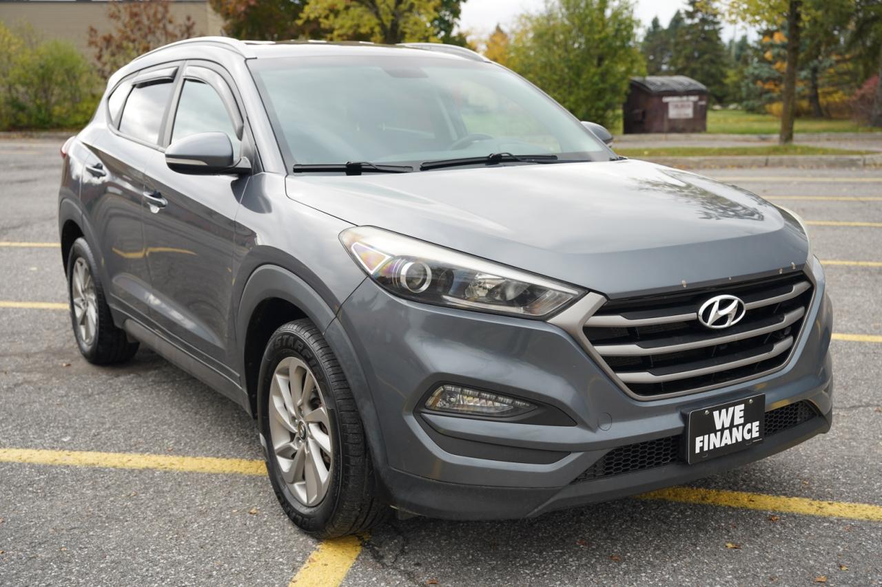 2016 Hyundai Tucson SE w/Preferred Package AWD Photo2