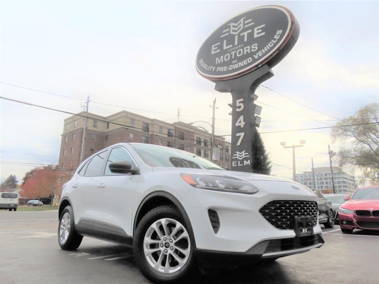 Used 2022 Ford Escape SE AWD - Blind Spot Monitor - Reverse Camera !!! for sale in Burlington, ON