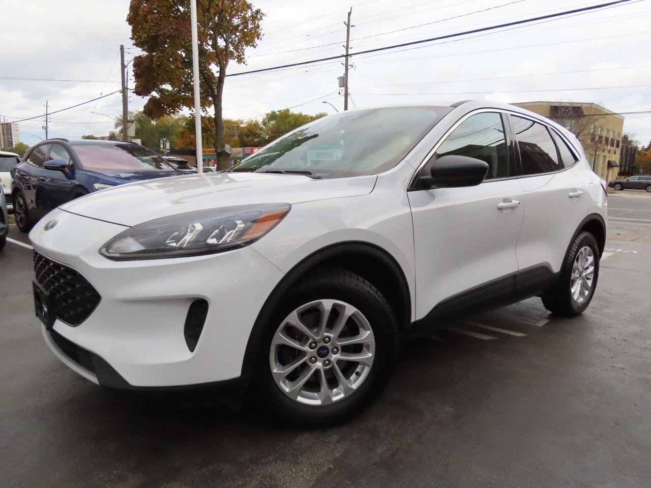 2022 Ford Escape SE AWD - Blind Spot Monitor - Reverse Camera !!! Photo