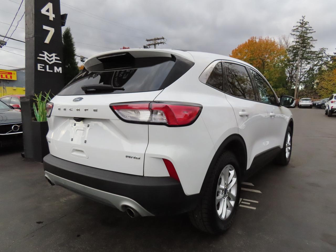 2022 Ford Escape SE AWD - Blind Spot Monitor - Reverse Camera !!! Photo