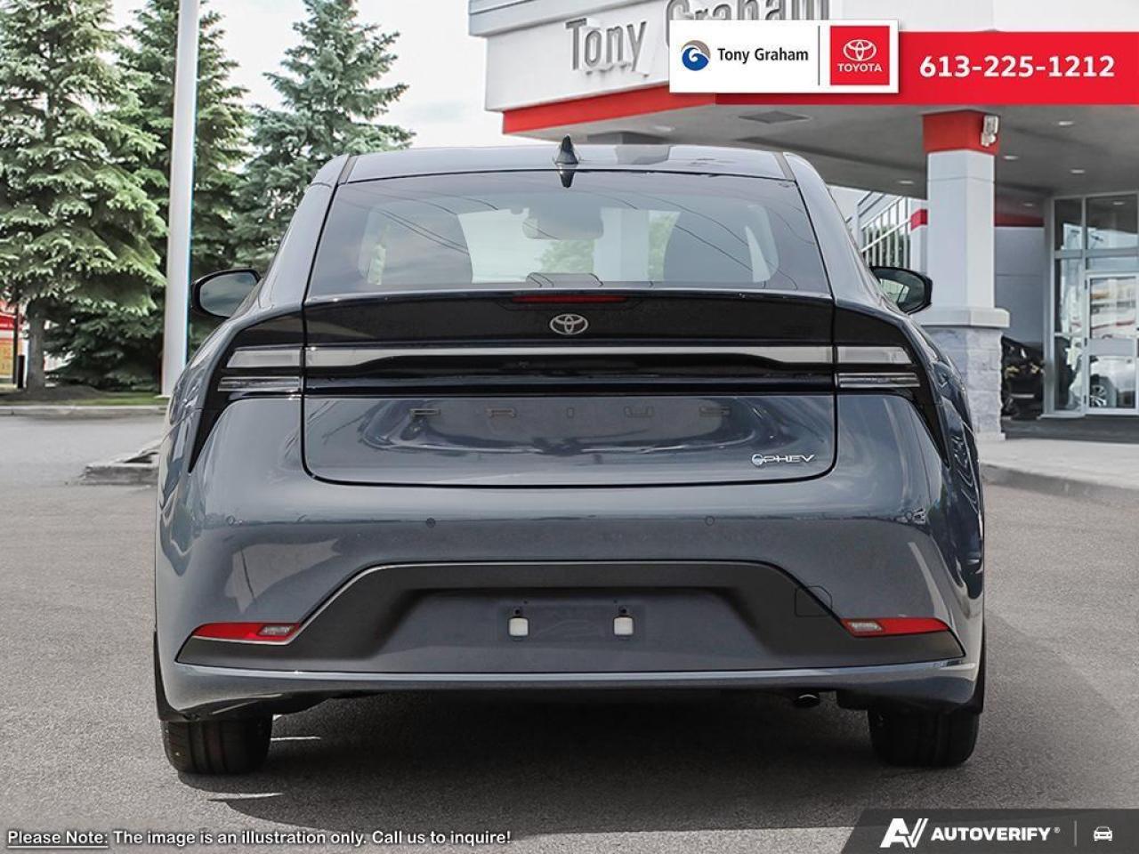 2026 Toyota Prius Plug-In Hybrid SE Photo4