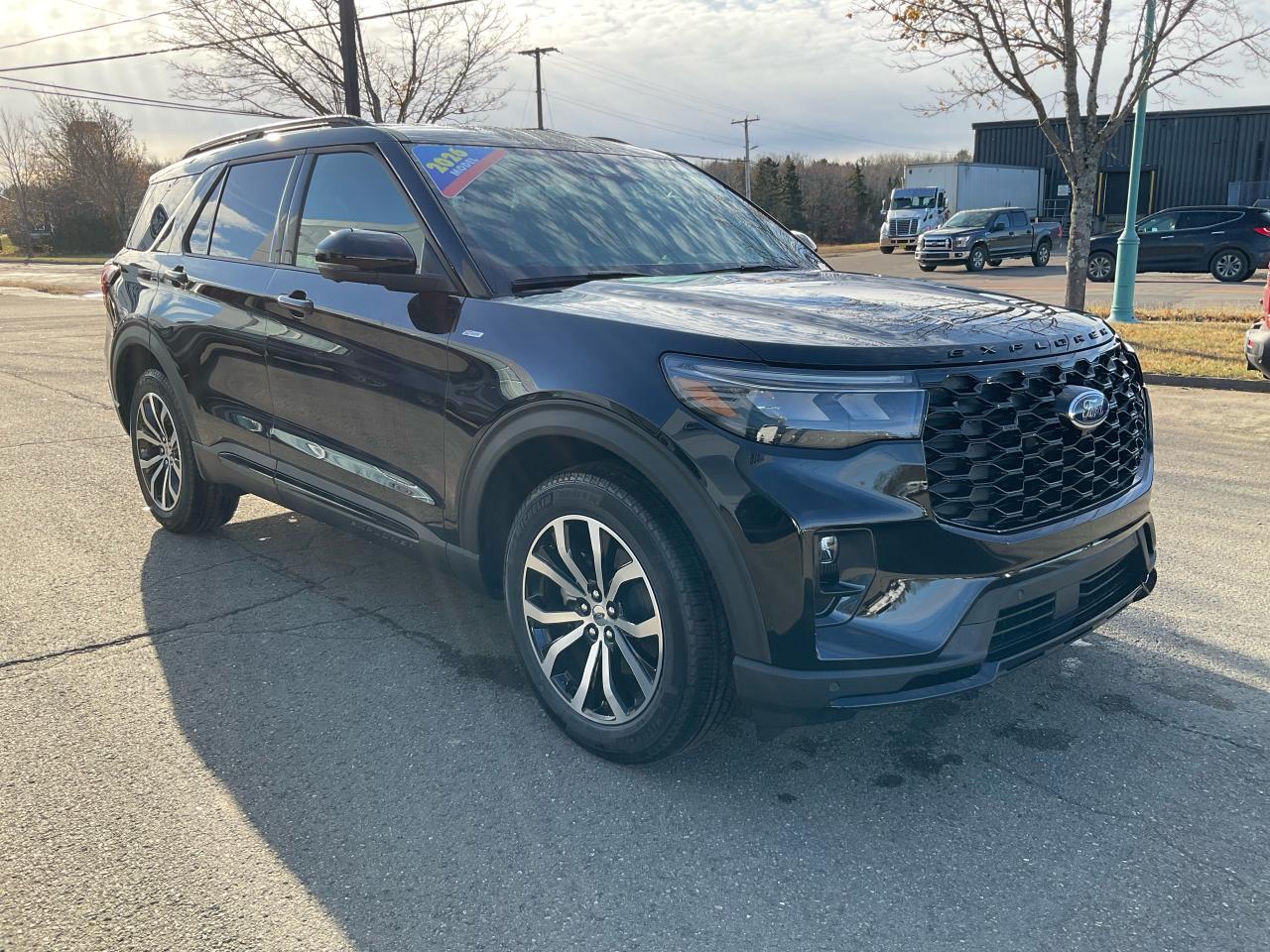 2026 Ford Explorer ST-Line Photo2