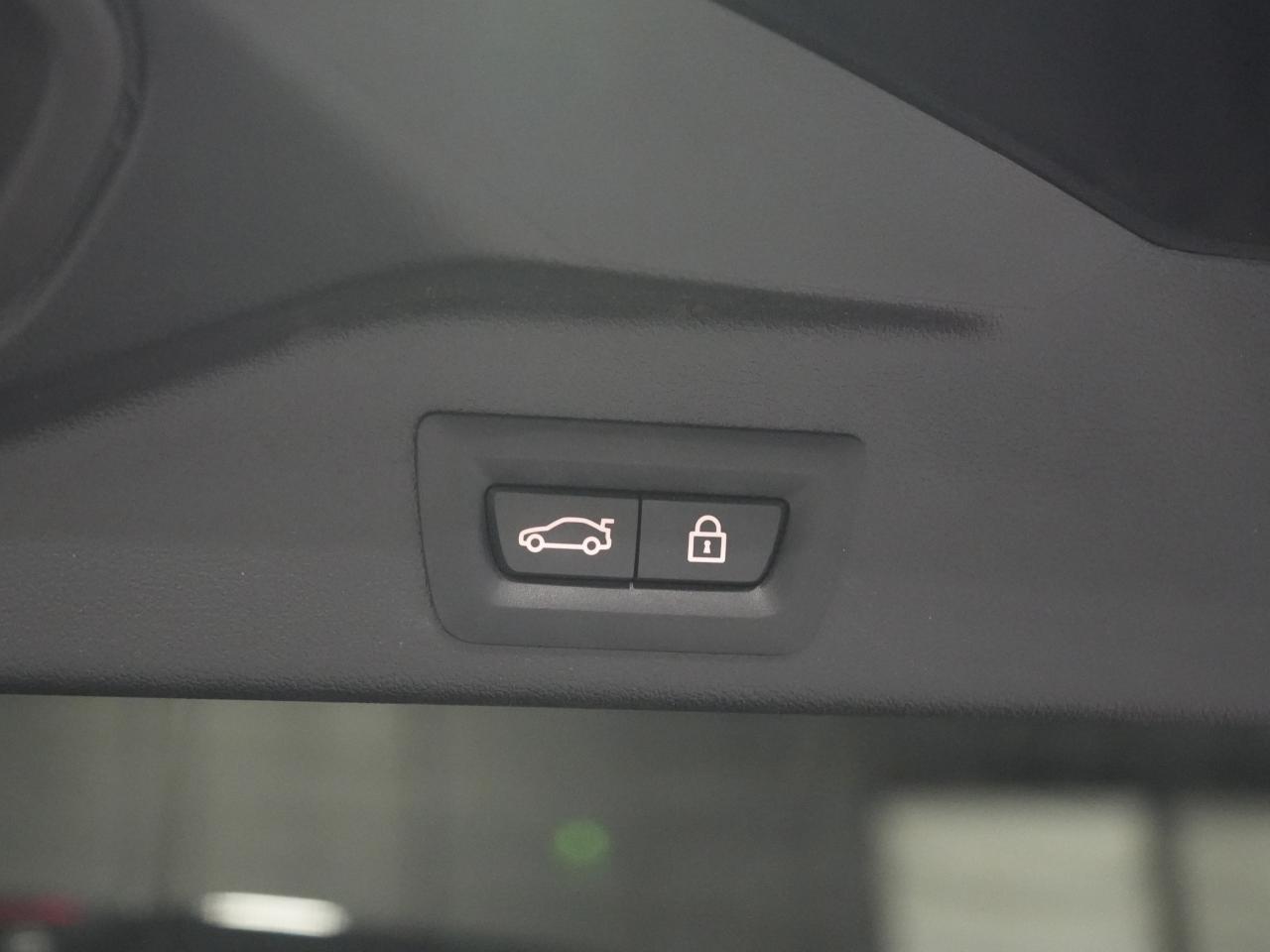 2022 BMW X5 xDrive40i/PANO/HUD/360 CAM/DRIVE ASSIST/1-OWNER Photo