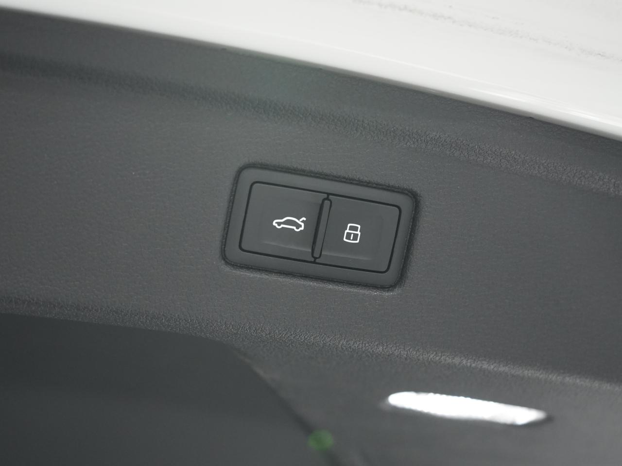 2022 Audi S5 Sportback Progressiv/ROOF/360CAM/DRIVE ASSIST/MASSAGE/1OWNER Photo