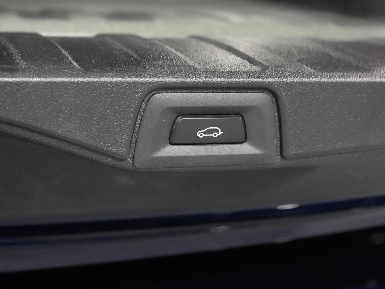 2022 BMW X5 M50i/PANO/HUD/22 IN RIM/HARMAN K/360CAM/CARPLAY Photo