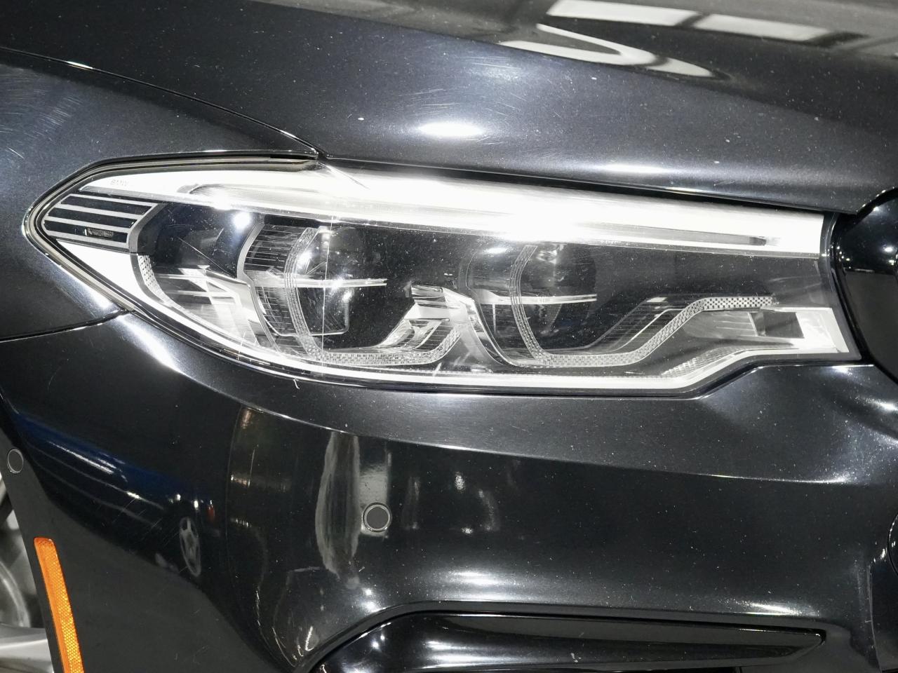 2019 BMW 5 Series M550i xDrive /HUD/360CAM/DRIVE ASSIST/ROOF/1-OWNER Photo