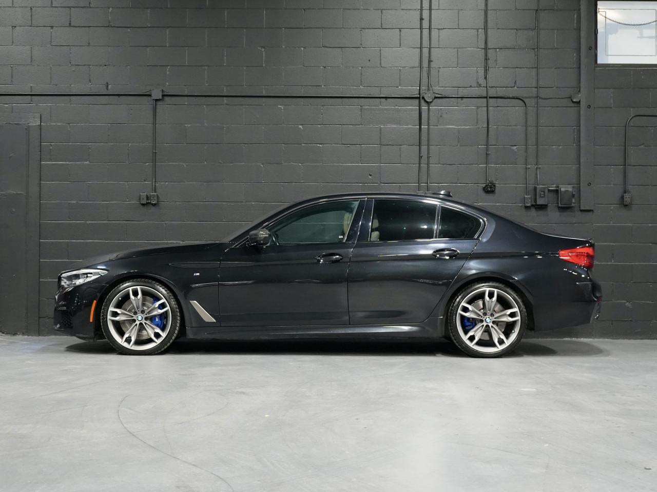 2019 BMW 5 Series M550i xDrive /HUD/360CAM/DRIVE ASSIST/ROOF/1-OWNER Photo