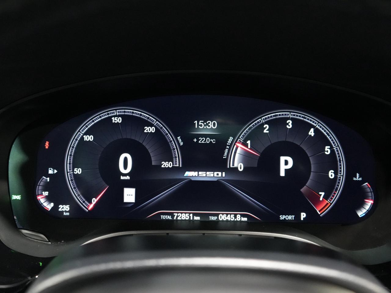 2019 BMW 5 Series M550i xDrive /HUD/360CAM/DRIVE ASSIST/ROOF/1-OWNER Photo