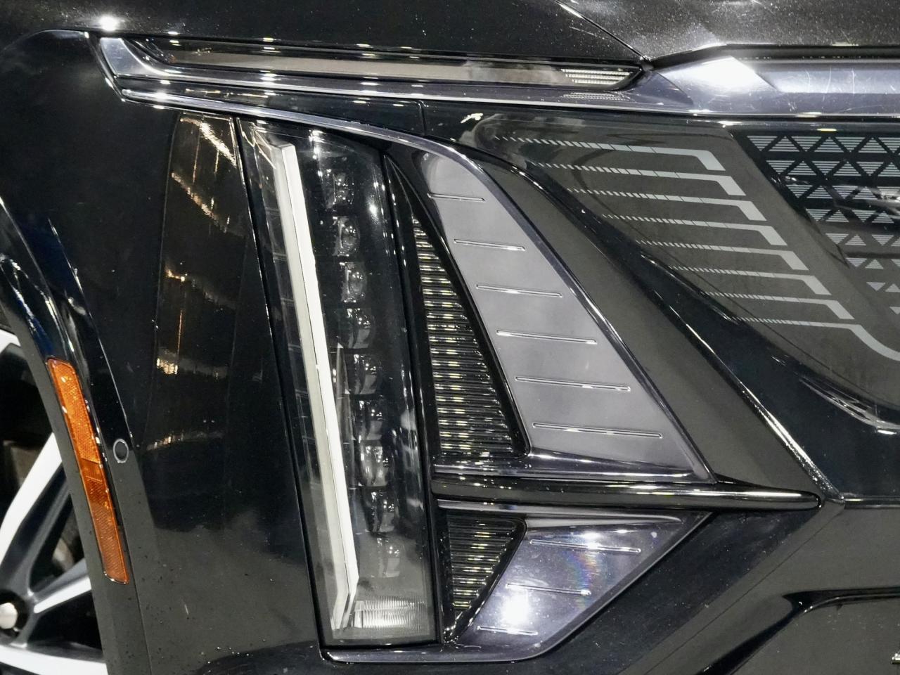 2024 Cadillac LYRIQ Sport w-1SJ/PANO/360CAM/ADAPTIVE CRUISE/1OWNER Photo