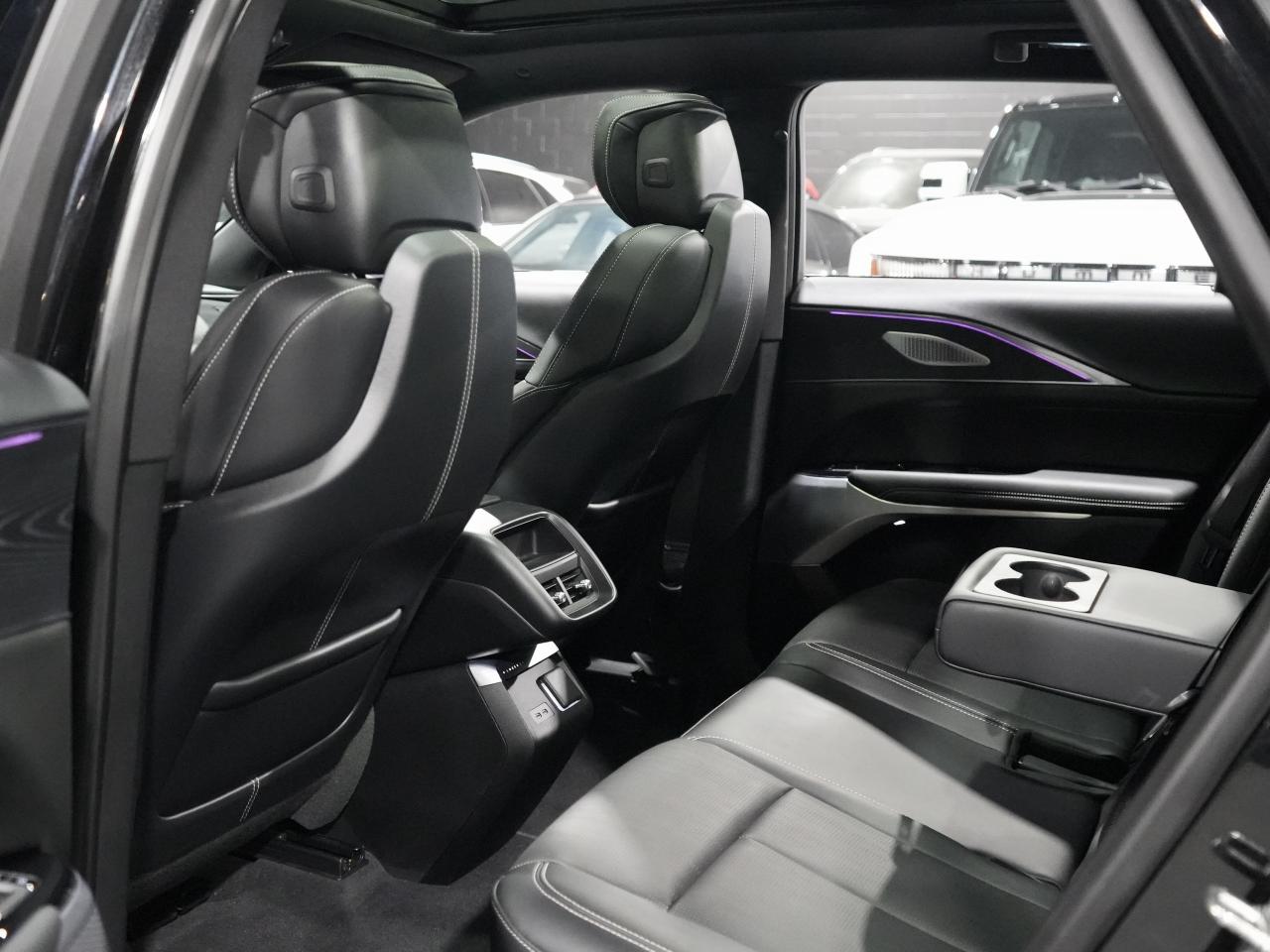 2024 Cadillac LYRIQ Sport w-1SJ/PANO/360CAM/ADAPTIVE CRUISE/1OWNER Photo