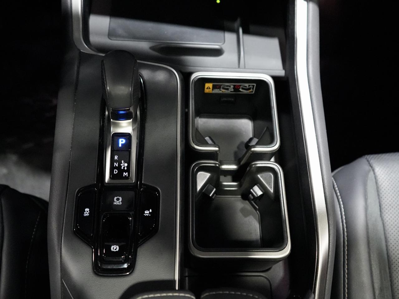 2024 Lexus TX TX 500h/PANO/22 IN RIM/NAV/NO ACCIDENT/1-OWNER Photo