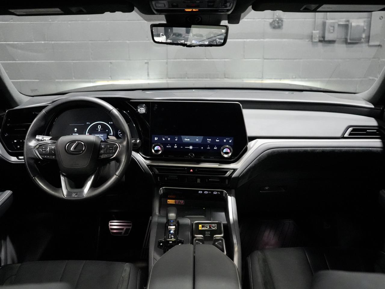 2024 Lexus TX TX 500h/PANO/22 IN RIM/NAV/NO ACCIDENT/1-OWNER Photo