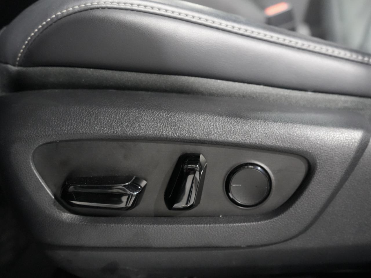 2024 Lexus TX TX 500h/PANO/22 IN RIM/NAV/NO ACCIDENT/1-OWNER Photo