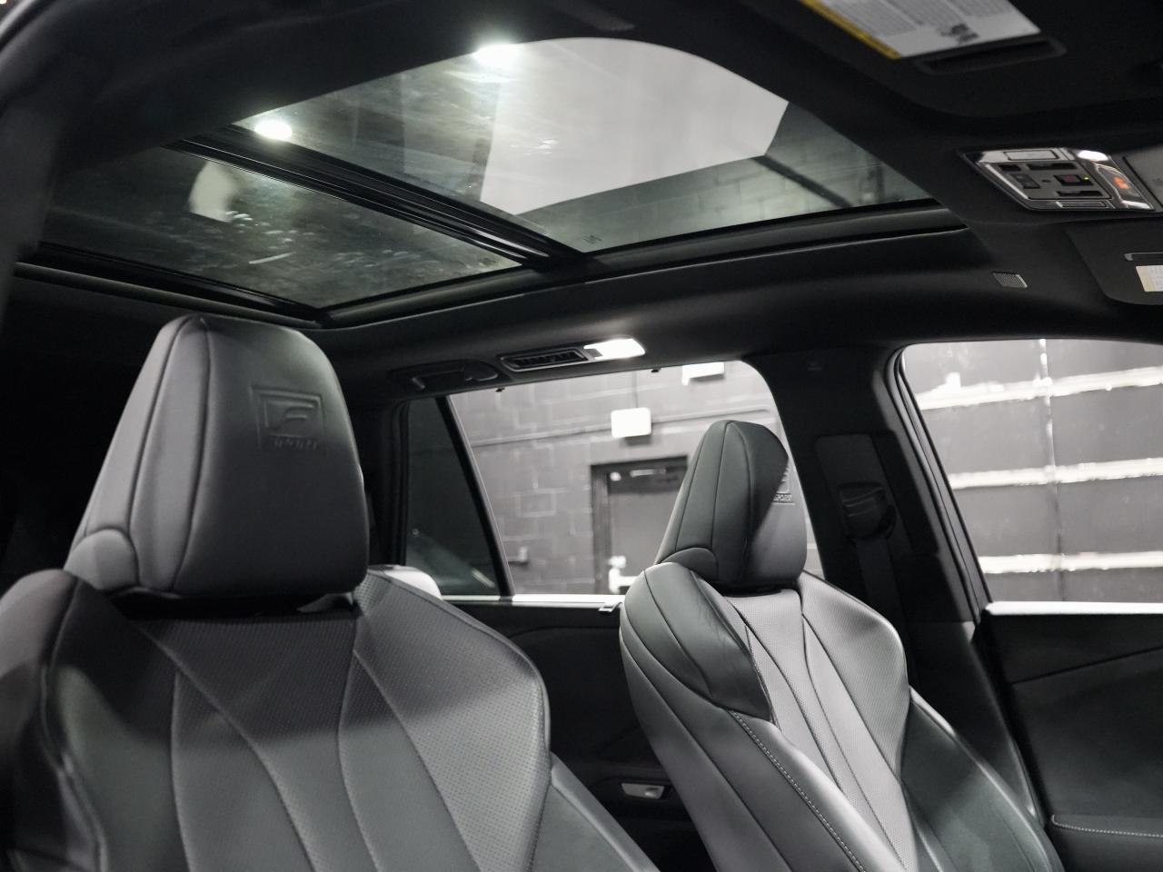 2024 Lexus TX TX 500h/PANO/22 IN RIM/NAV/NO ACCIDENT/1-OWNER Photo