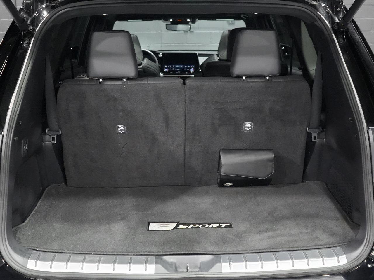 2024 Lexus TX TX 500h/PANO/22 IN RIM/NAV/NO ACCIDENT/1-OWNER Photo