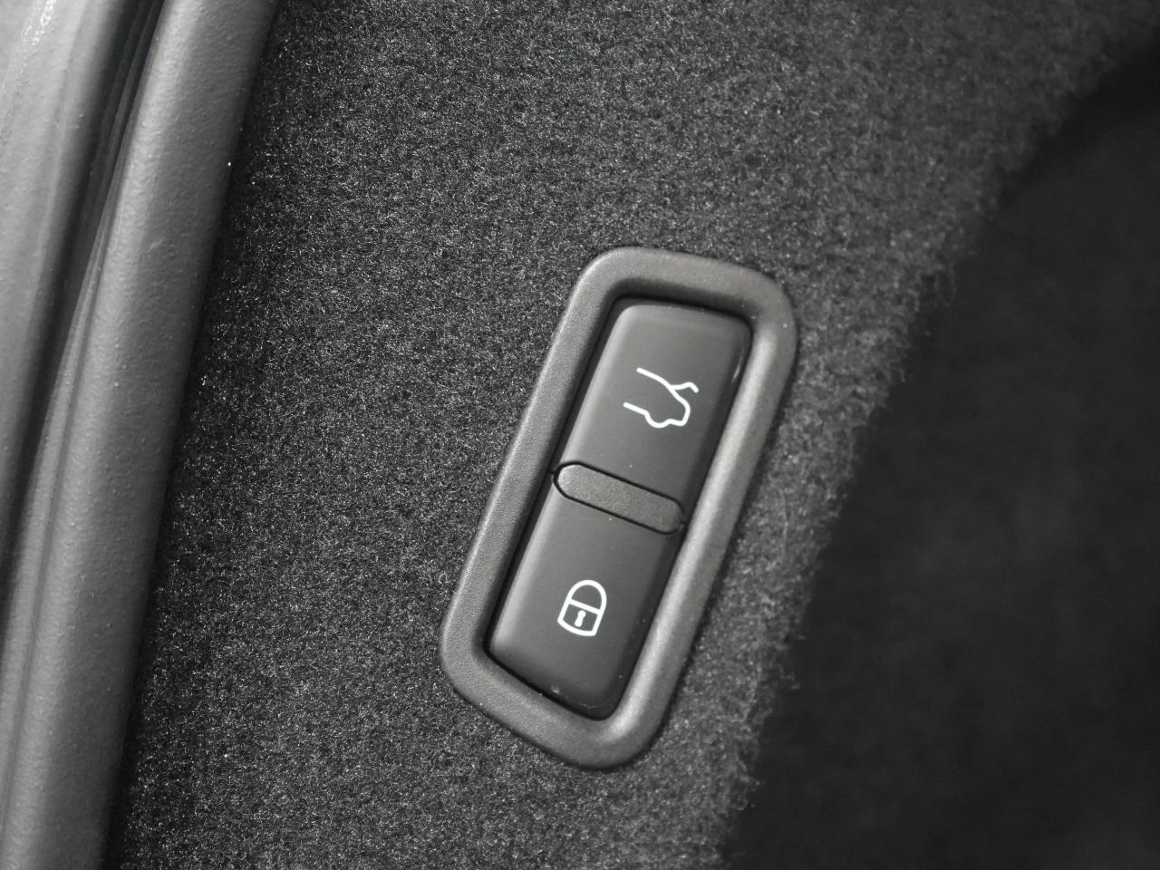 2022 Maserati Levante GT /PANO/360CAM/HARMAN K/NAV/NO ACCIDENTS/1OWNER Photo