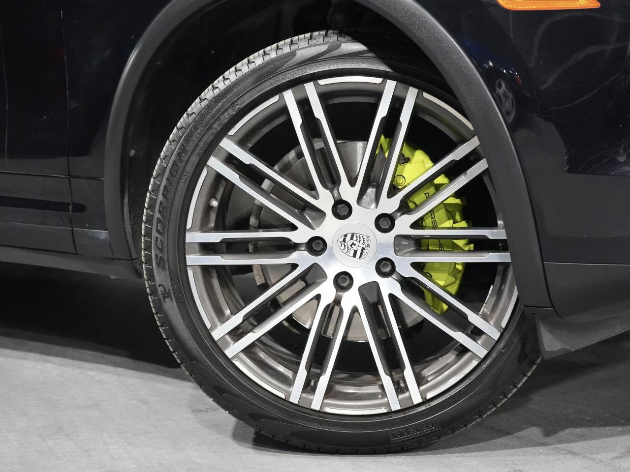 2016 Porsche Cayenne S E-Hybrid/360 CAM/PANO/NAV/BOSE/NO ACCIDENT Photo