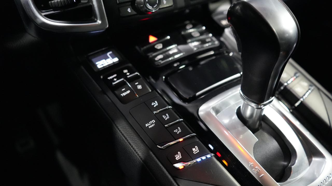 2016 Porsche Cayenne S E-Hybrid/360 CAM/PANO/NAV/BOSE/NO ACCIDENT Photo