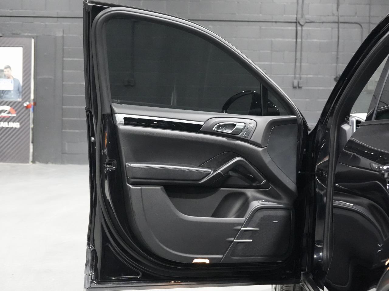 2016 Porsche Cayenne S E-Hybrid/360 CAM/PANO/NAV/BOSE/NO ACCIDENT Photo