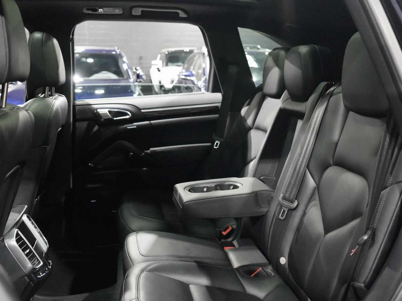 2016 Porsche Cayenne S E-Hybrid/360 CAM/PANO/NAV/BOSE/NO ACCIDENT Photo