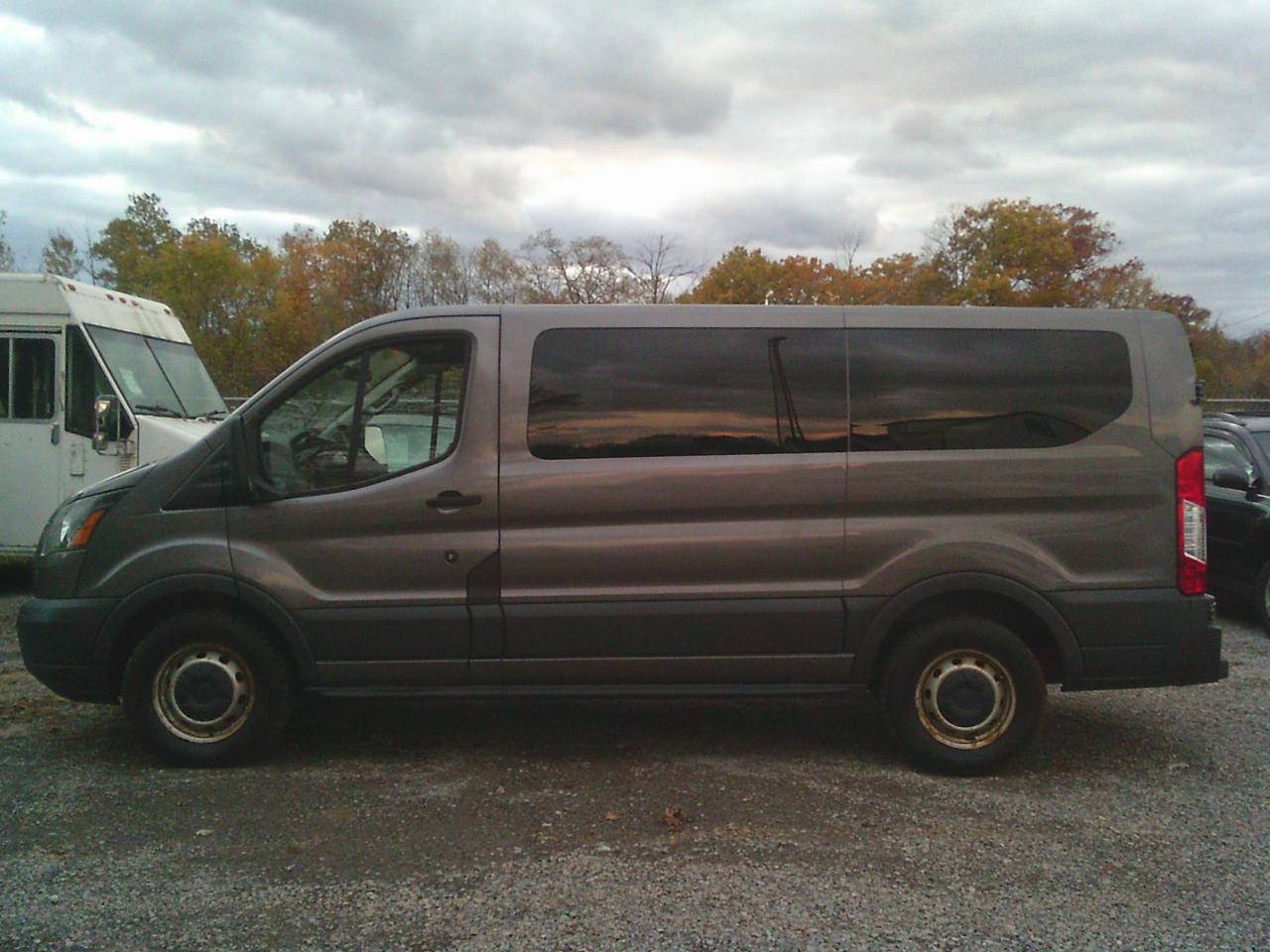 2015 Ford Transit T-150 130  Low Roof XL Sliding RH Dr