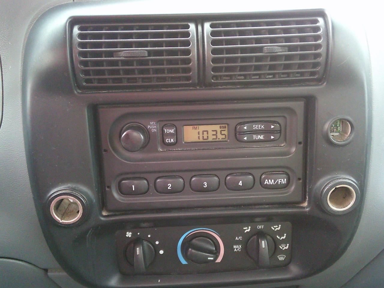 2009 Ford Ranger 2WD Reg Cab 112  XL - Photo #13