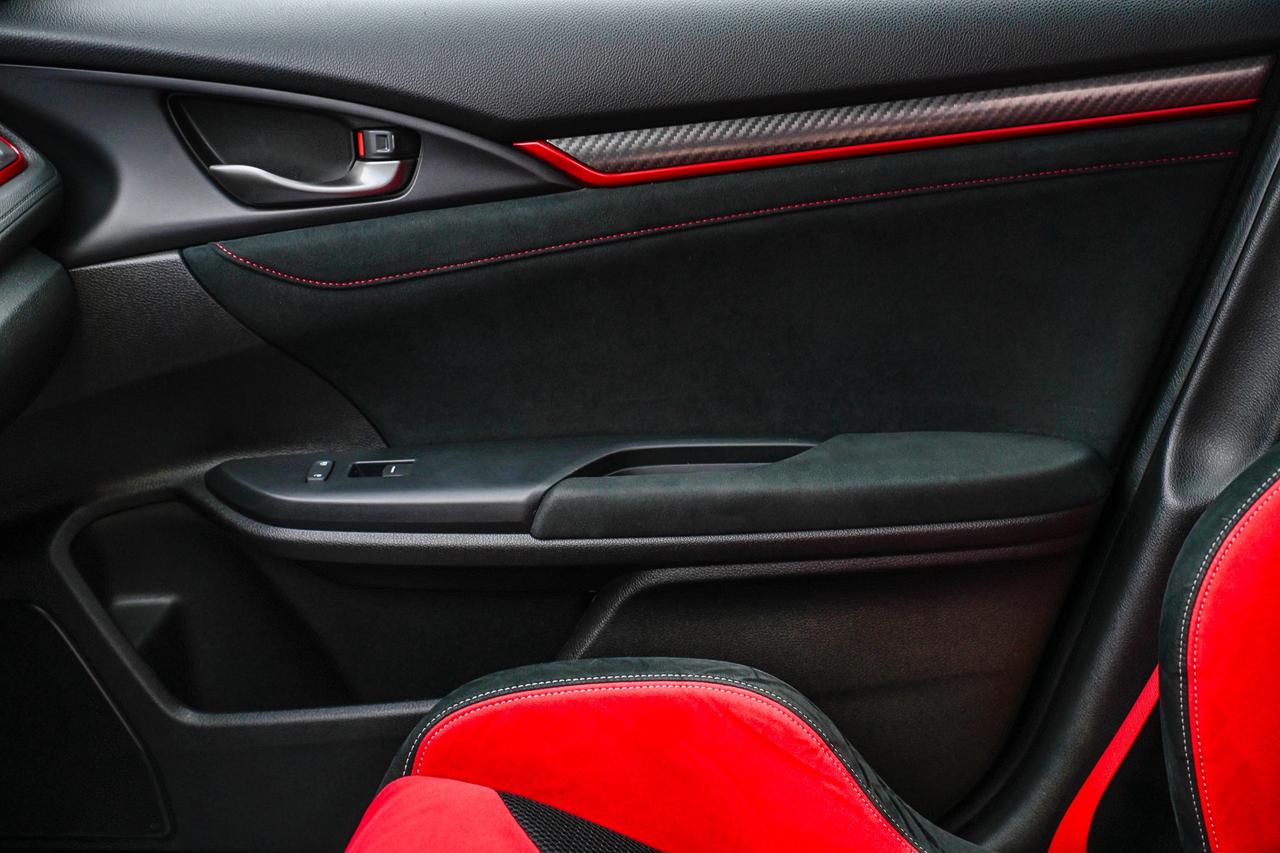 2018 Honda Civic Type R |TYPE-R|MANUAL| JUST REDUCED FOR YOU! Photo